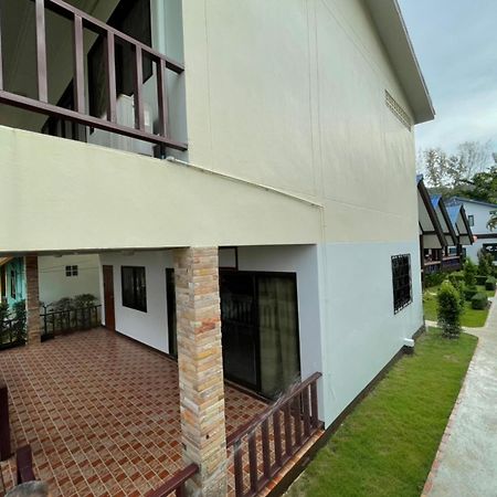 Lanta Arrow House Hotel Ko Lanta Екстериор снимка
